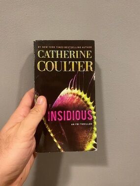 Insidious (An FBI Thriller) - Mass Market Paperback By Coulter, Catherine - GOOD